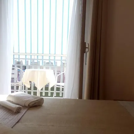 Oda ve Kahvaltı Mimosa