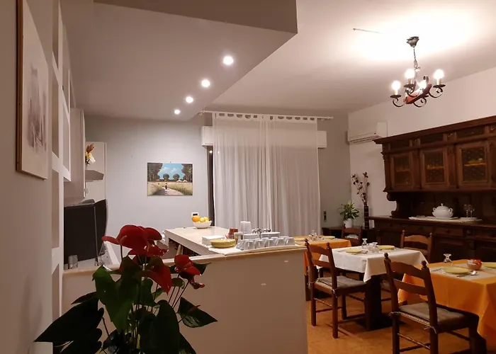 Mimosa Bed & Breakfast 4*