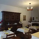 Alojamento de Acomodação e Pequeno-almoço Mimosa Giardini Naxos