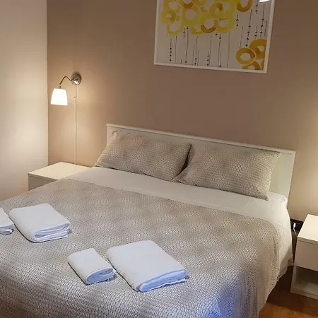 Couette-café Mimosa 4*